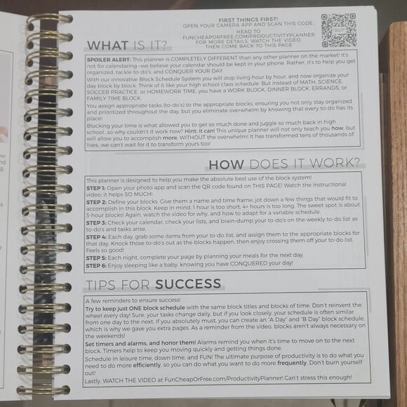 Page Co. Undated Block Schedule Planner 6‑Month Spiral Geometric Productivity - Picture 5 of 13